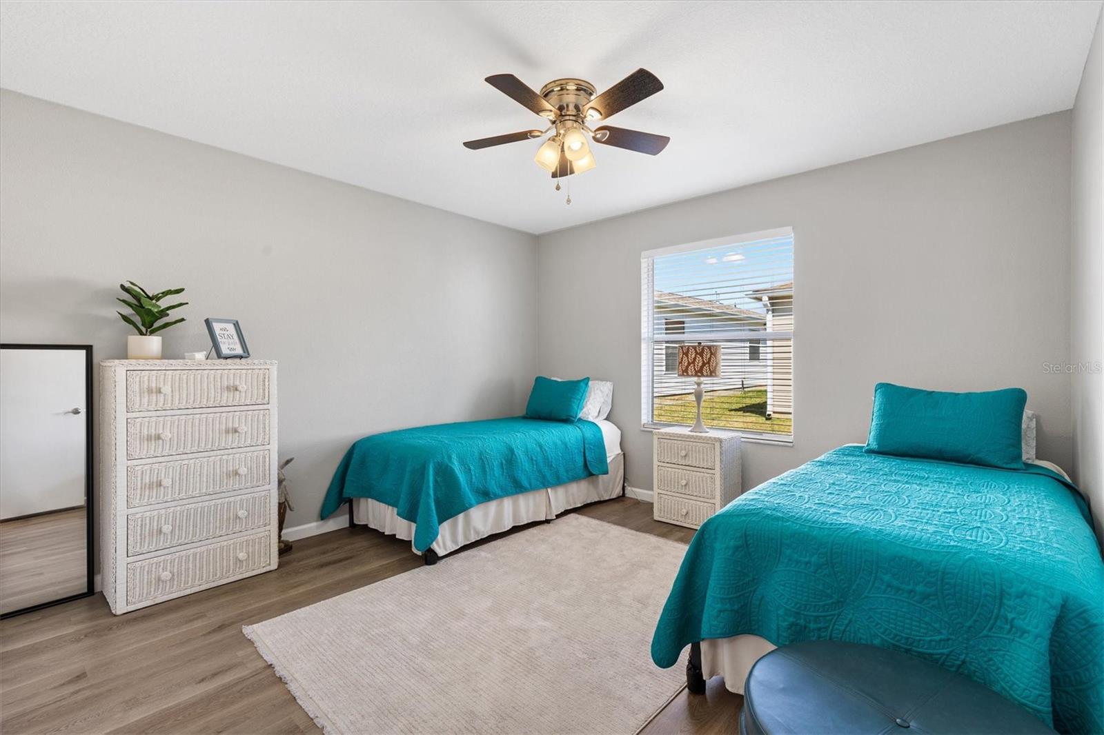 2737 Craven Way