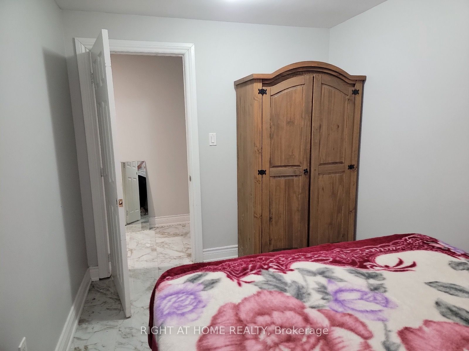 5565 Bonnie St