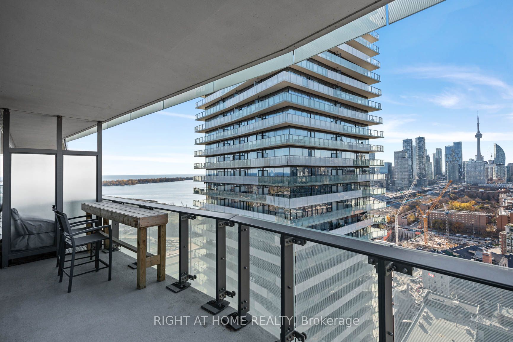 390 Cherry St 2501