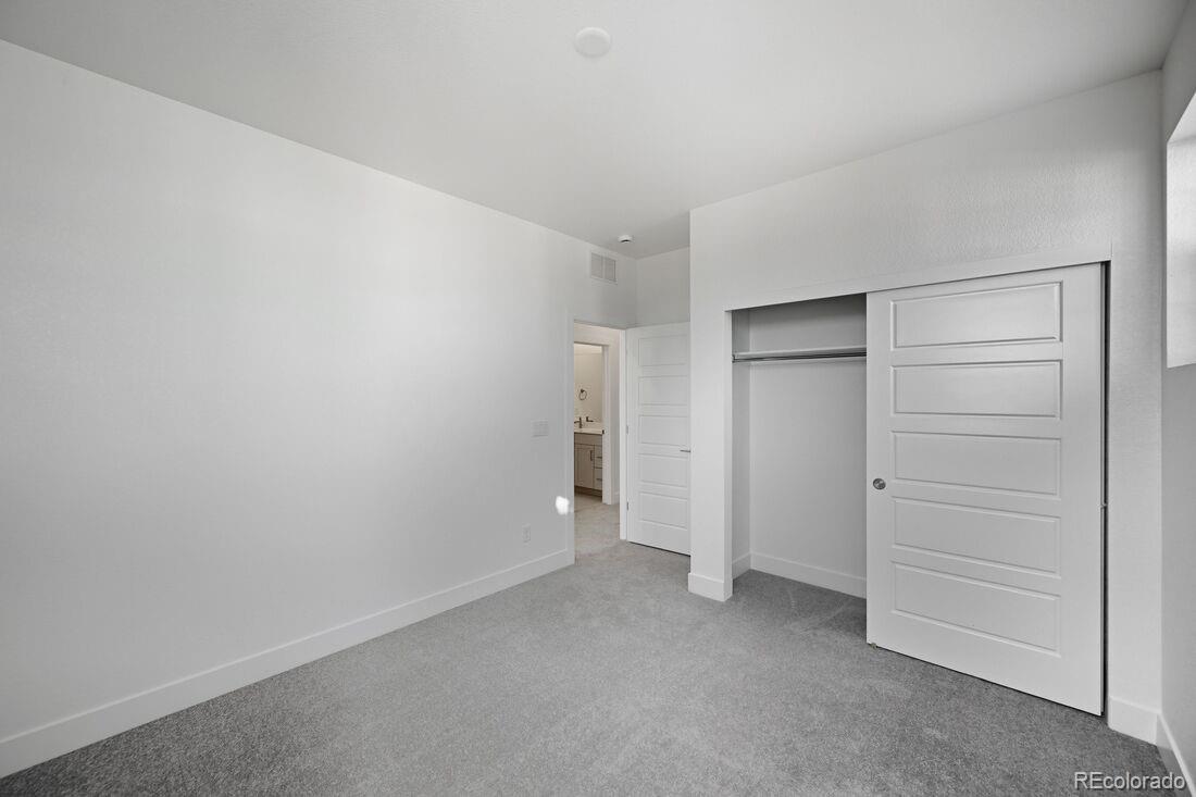 16616 W 93rd Place