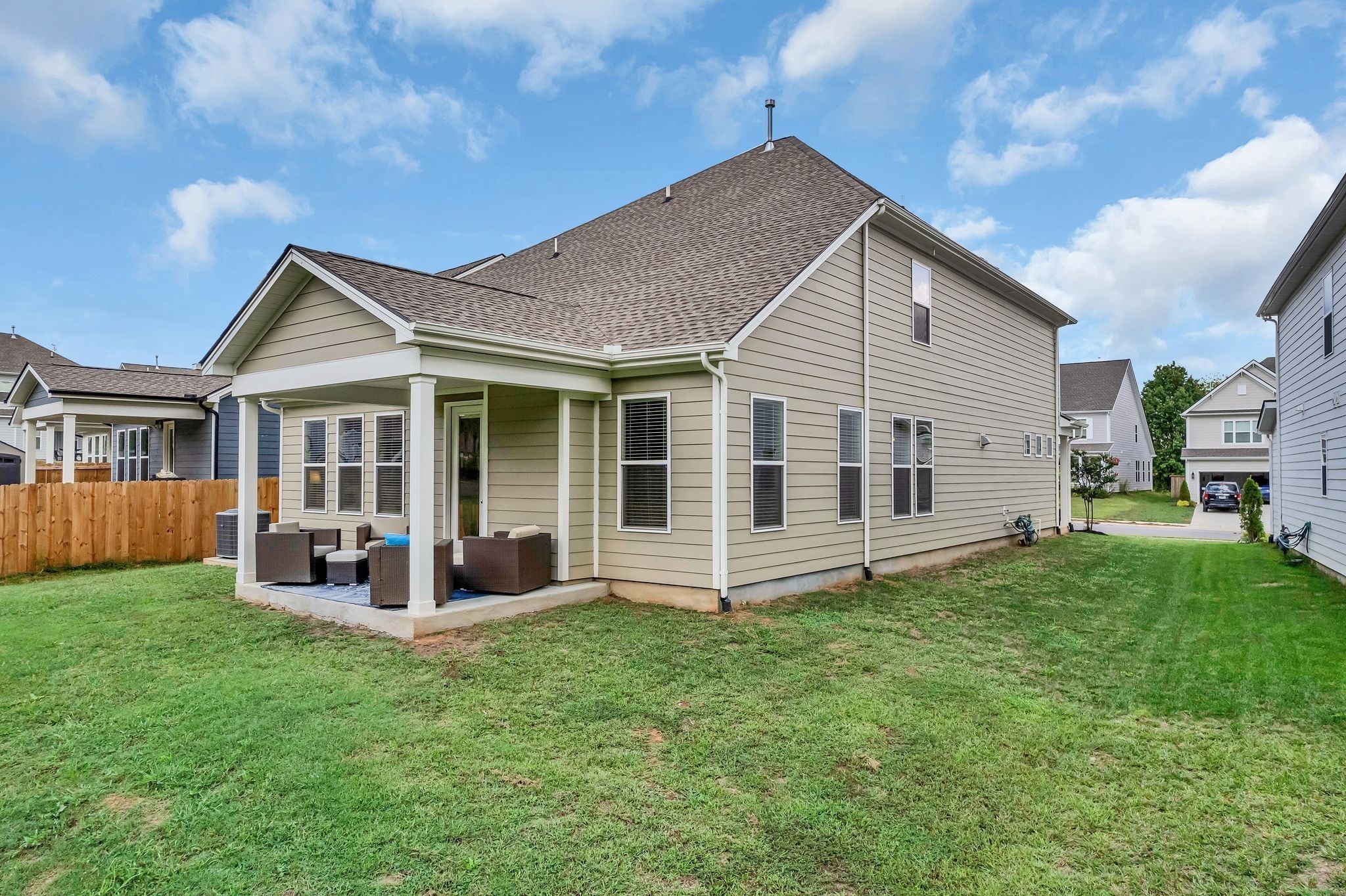 262 Cornice Dr