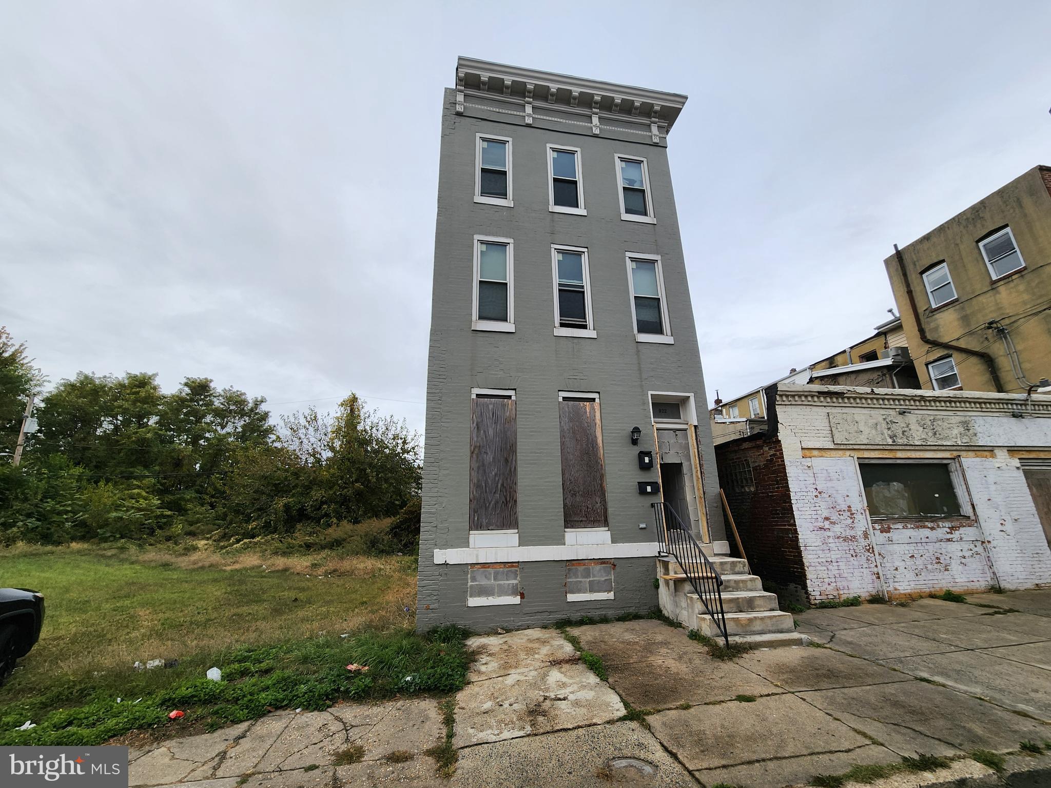 922 Calhoun St  