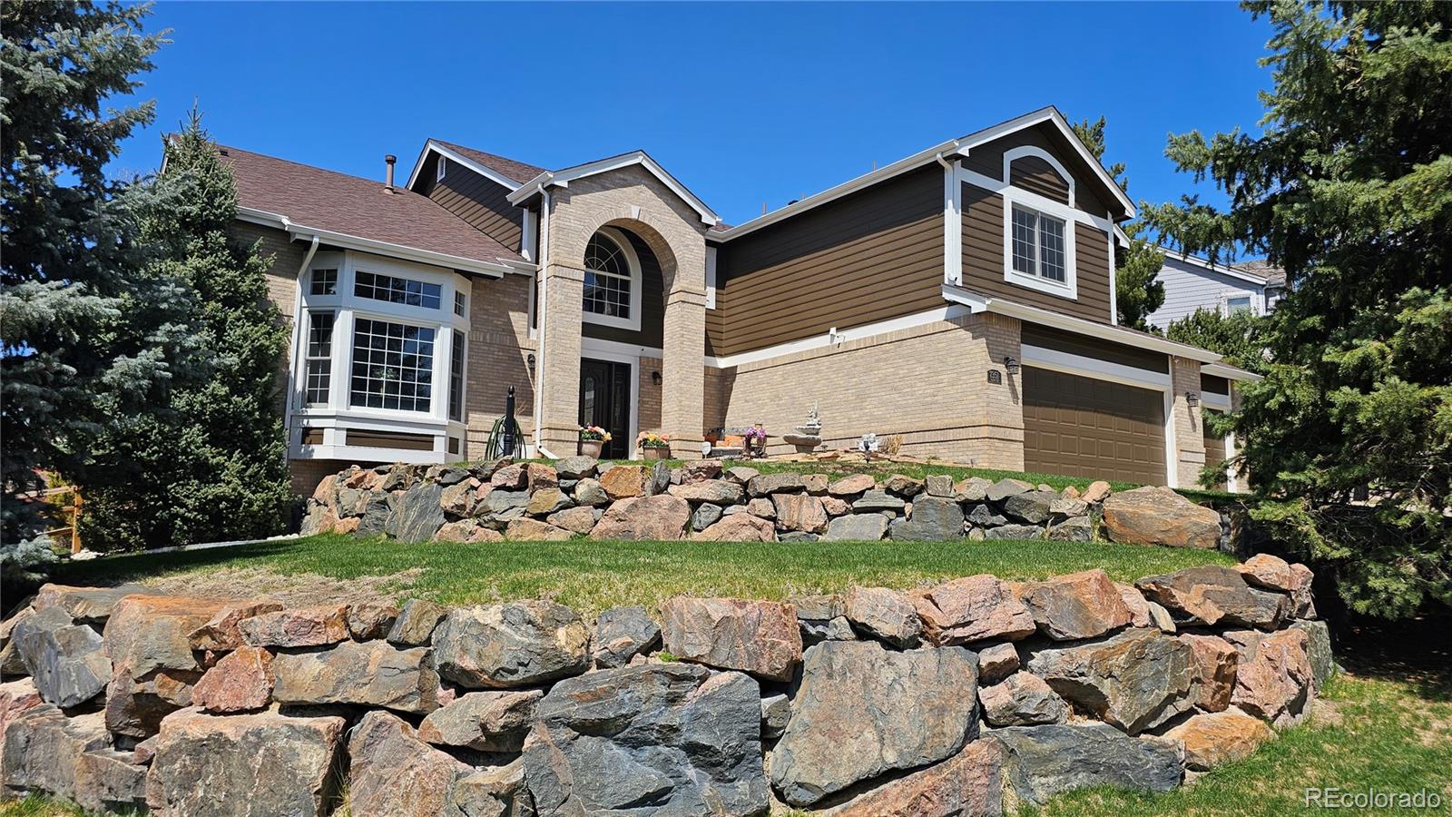 Homes for Sale in the Pinery Neigbhorhood