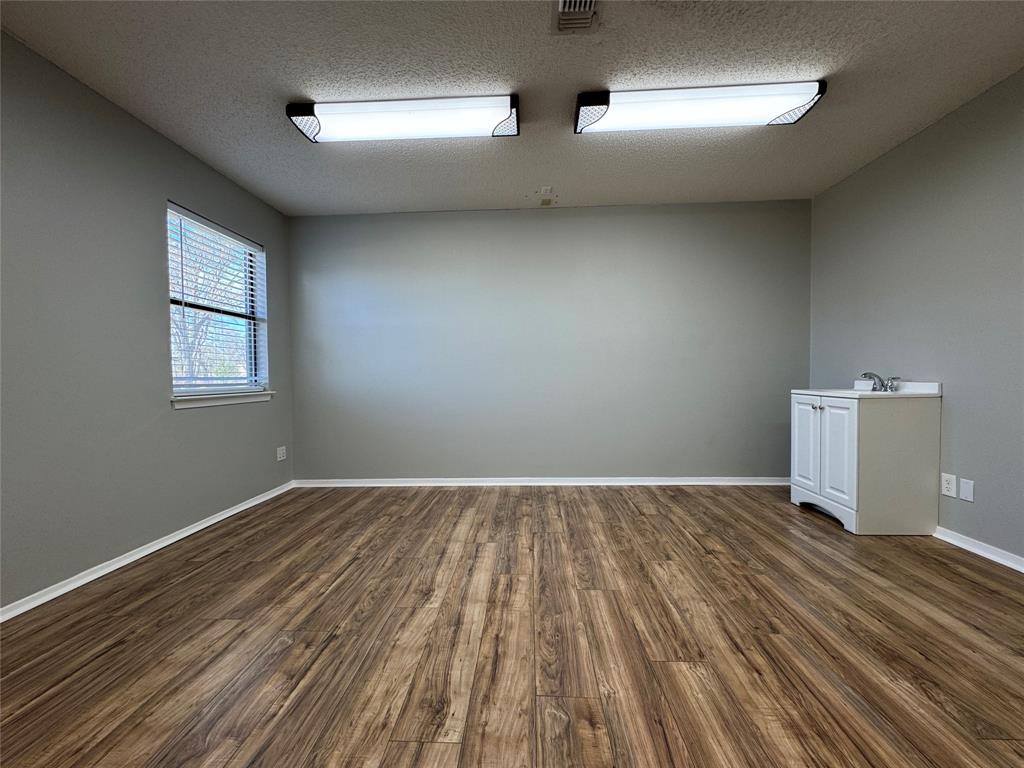 2775 NE Loop 286 Highway