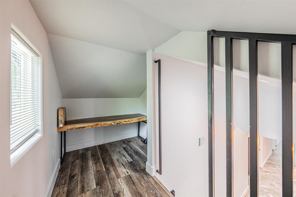 3712 Oak Meadow Street