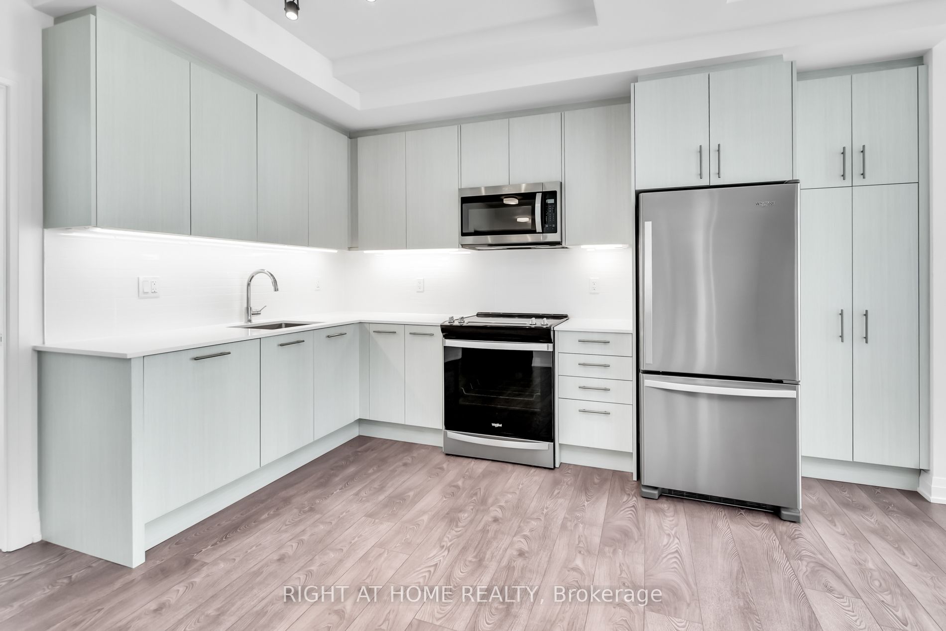 286 Main St 616