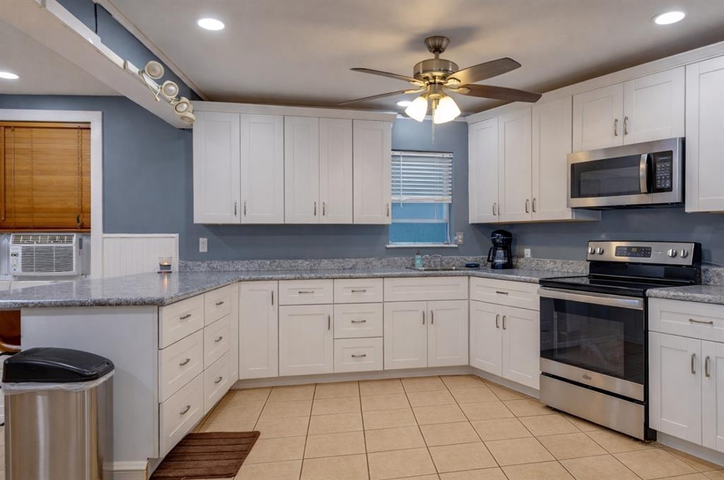 389 Hillcrest Circle