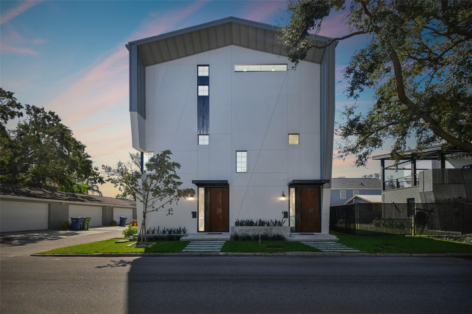 1312 W Azeele Street 1