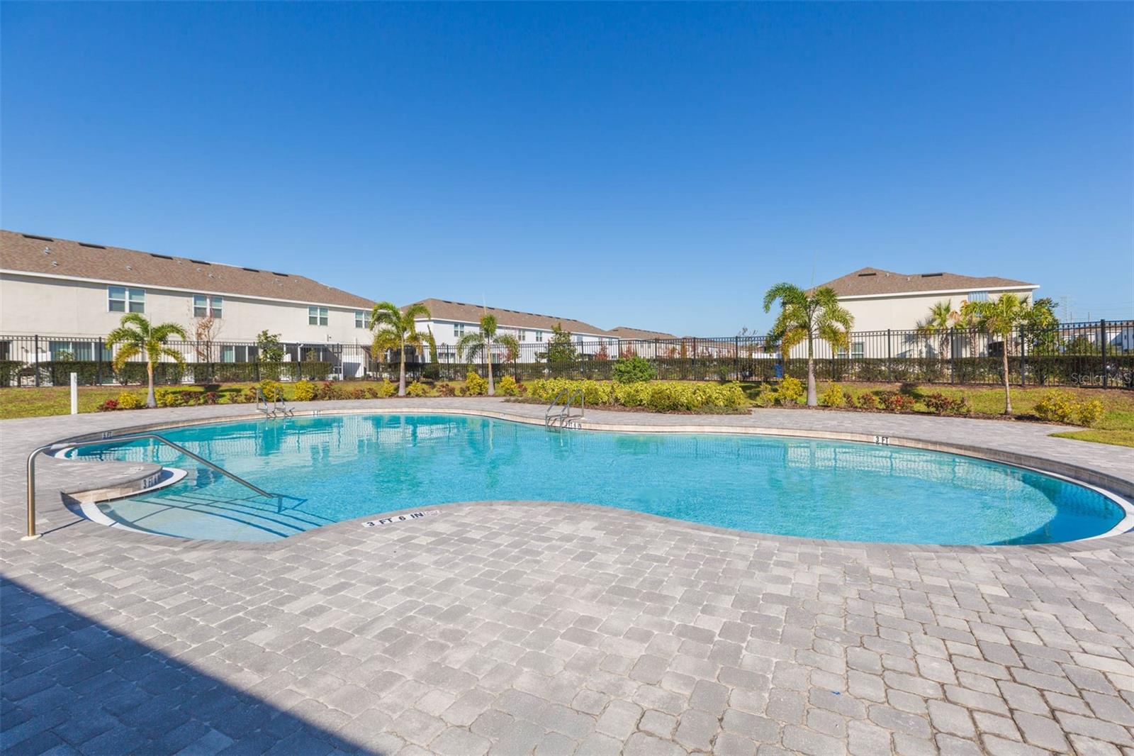 7236 Grand Elm Drive