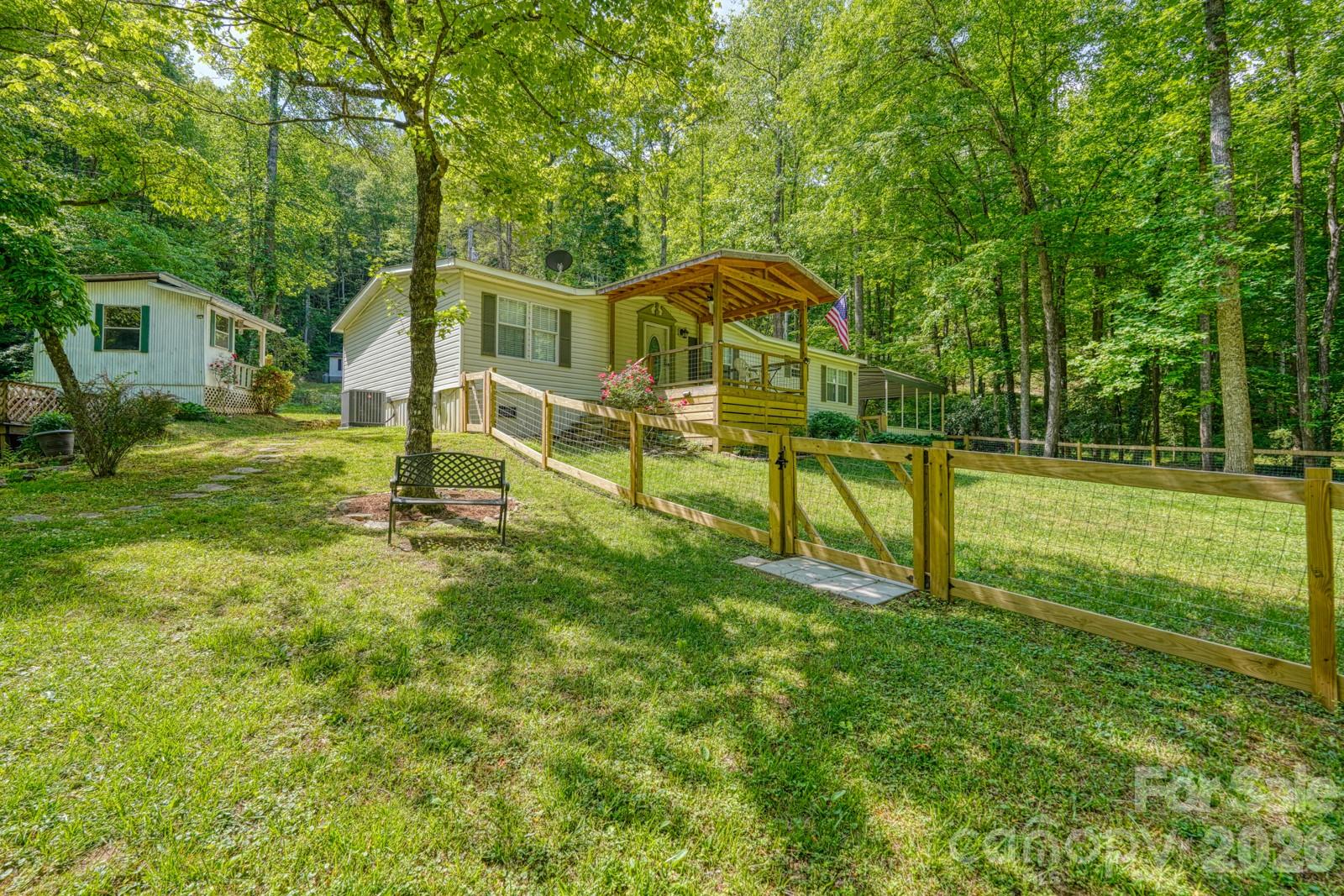 123 Little Rock Way