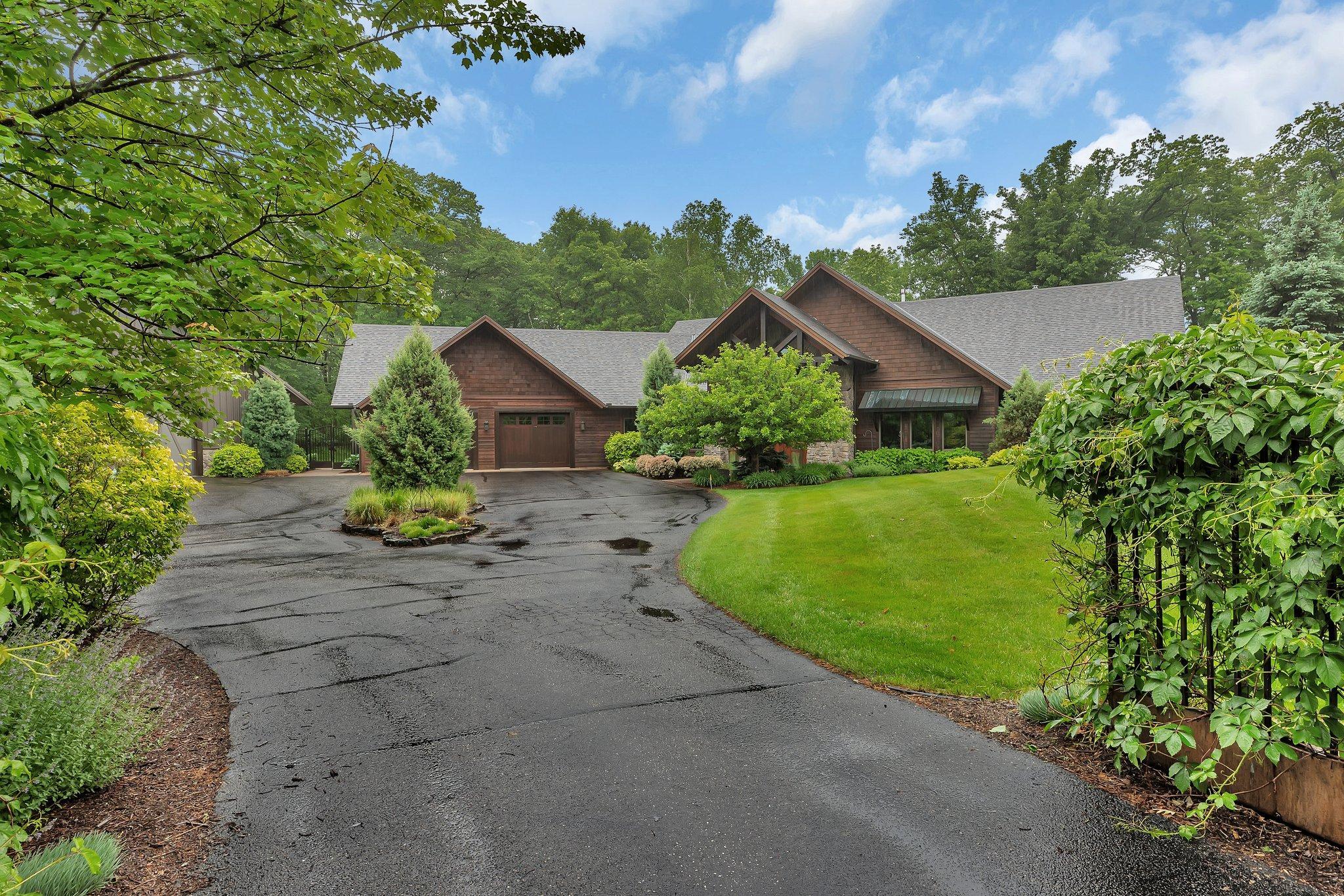 28894 Woodbrook Court