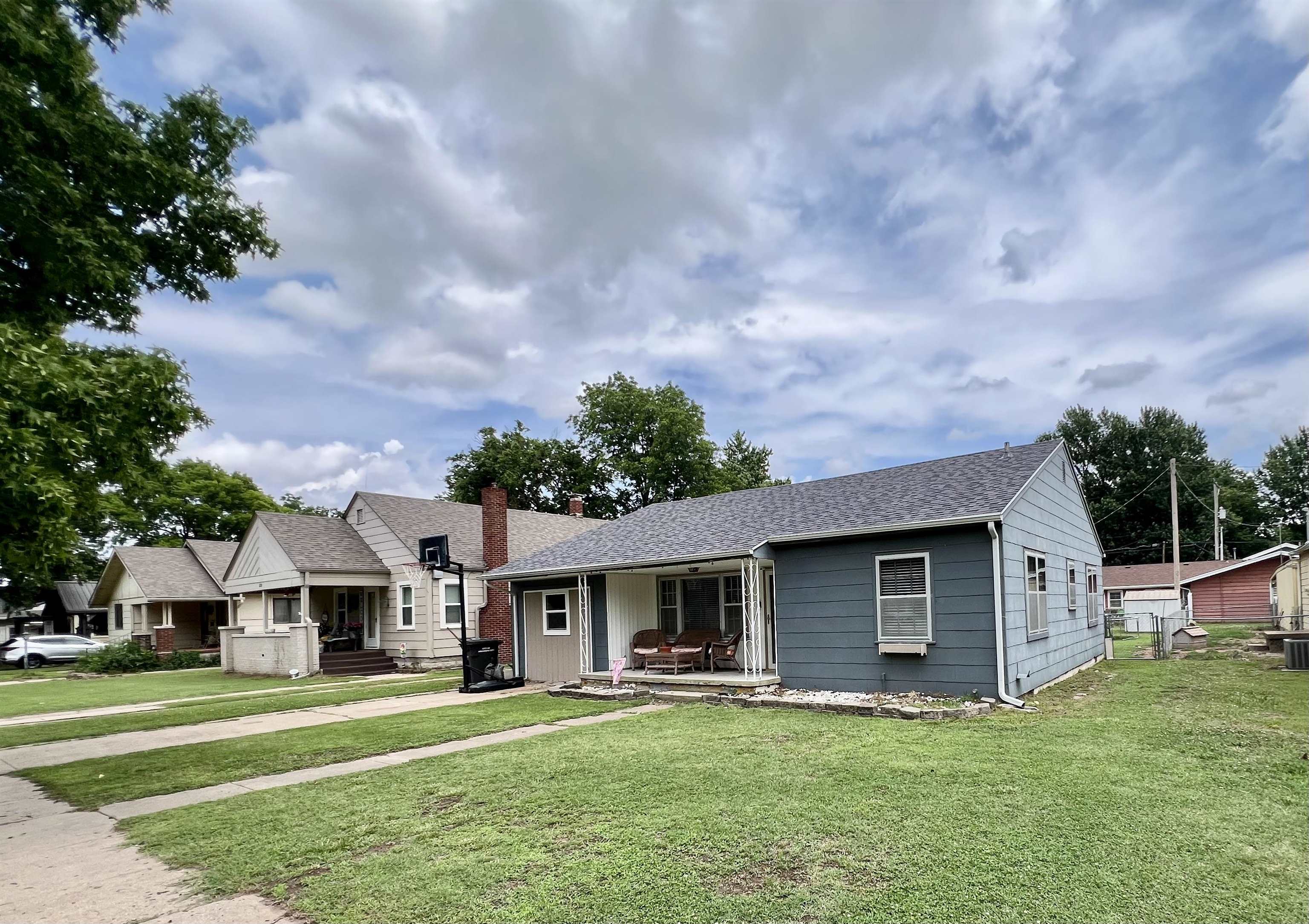 1208 N 2nd