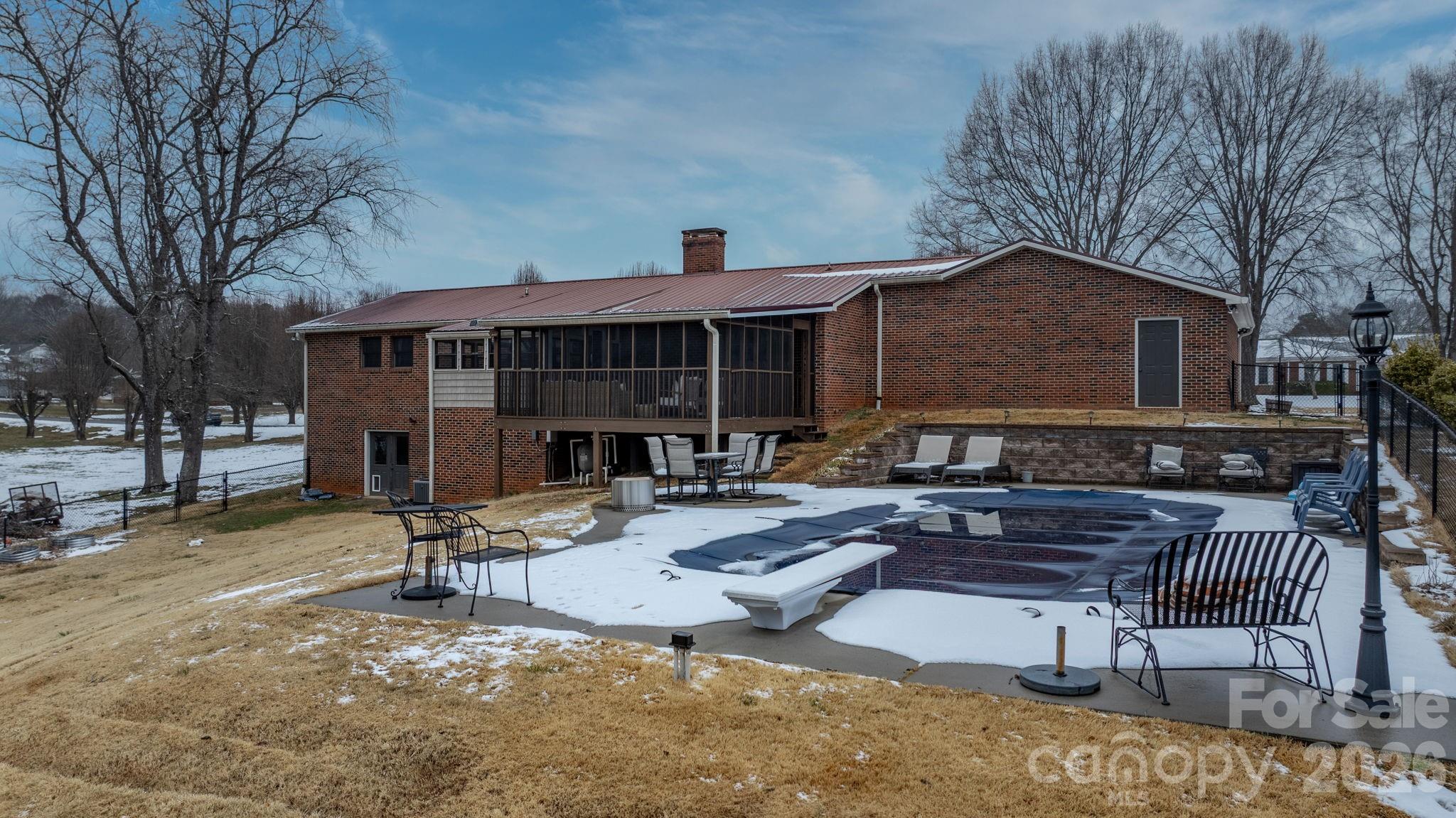 1621 Dakota Drive