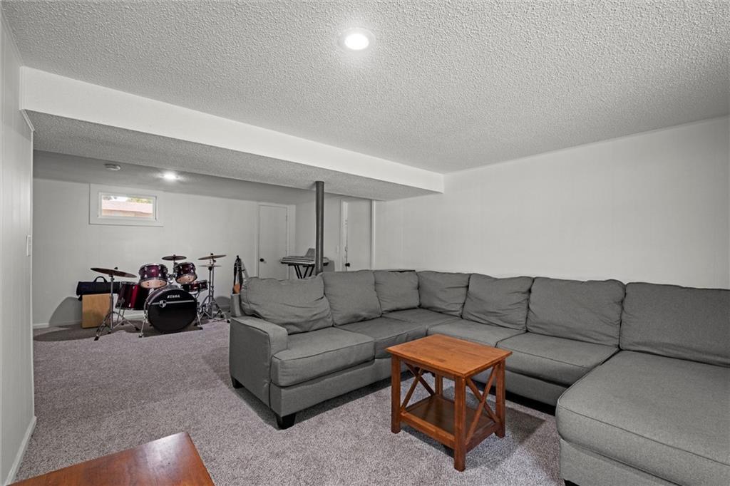 22420 W 73rd Terrace