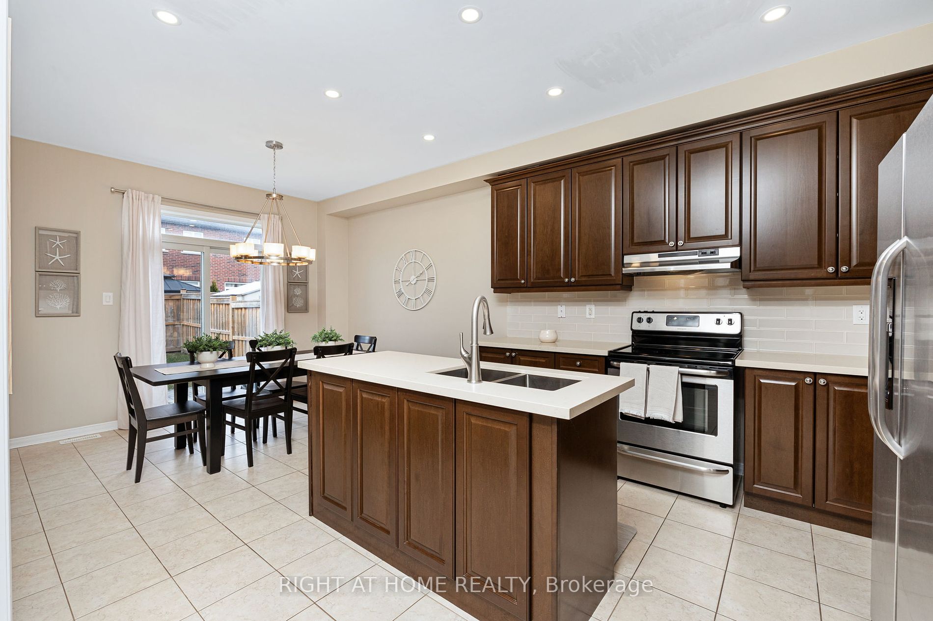 161 Niagara Tr
