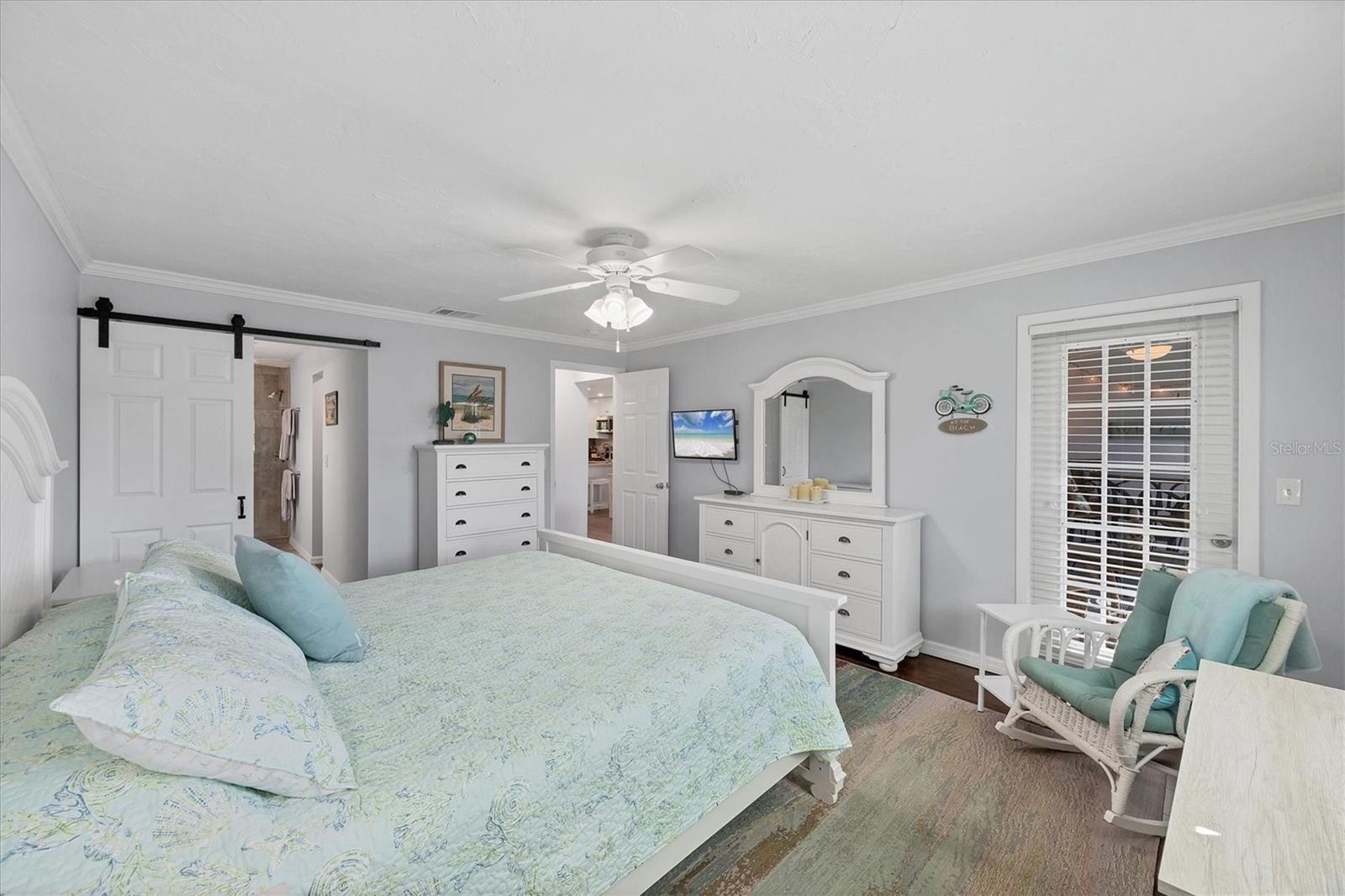 370 Three Lakes Lane F