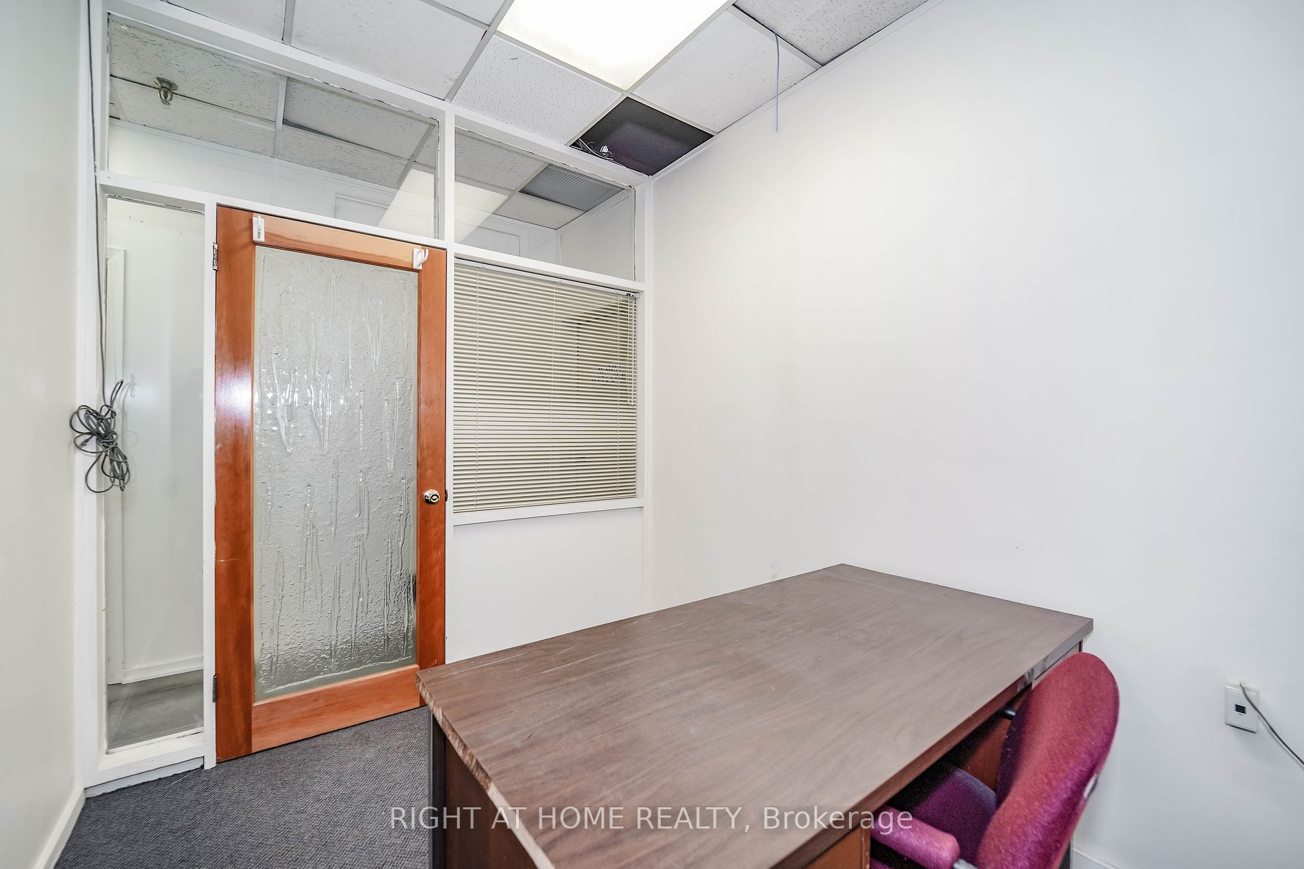 26-30 Six Point Rd Ofc (D)