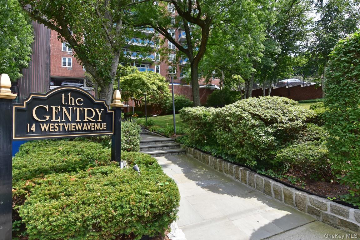 14 Westview Avenue 204