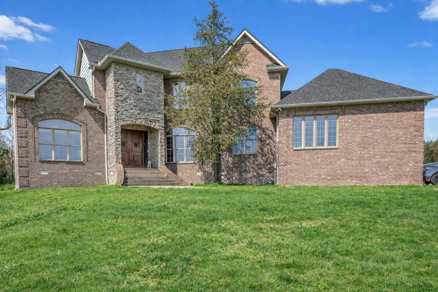 635 Chicken Rd