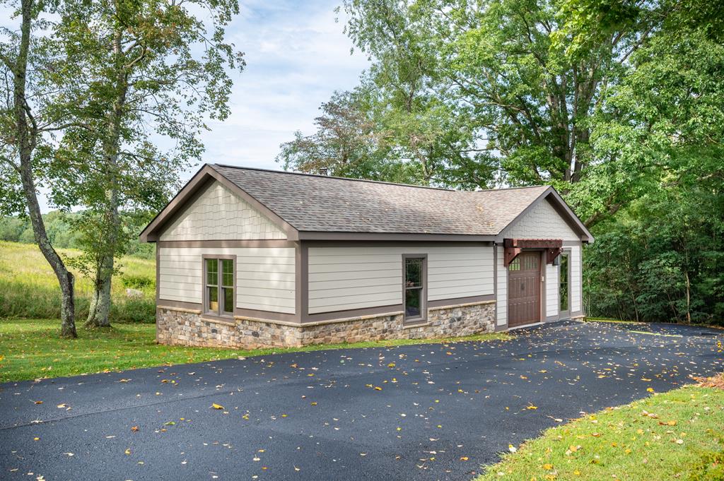 1205 Stone Mountain Road
