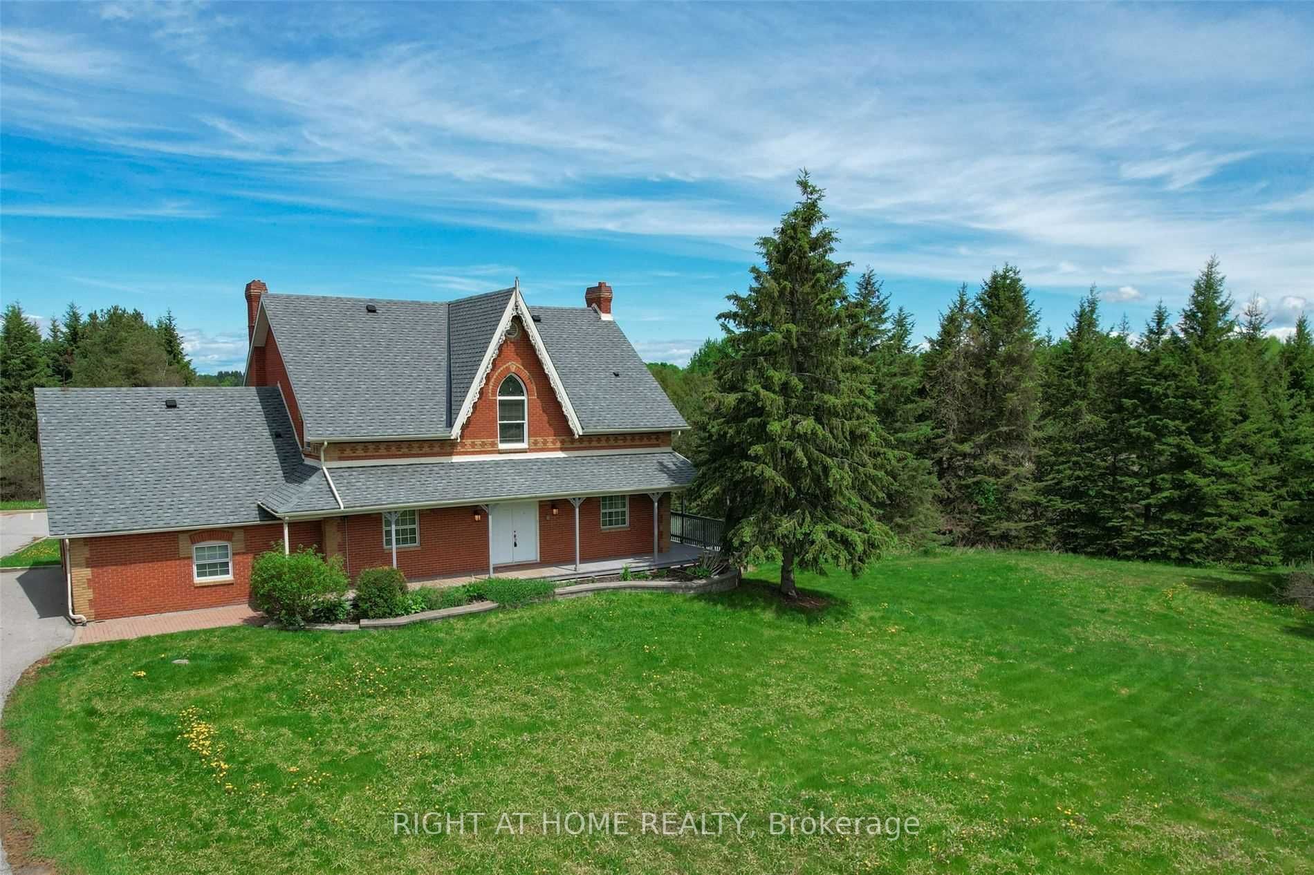 2768 Davis Dr