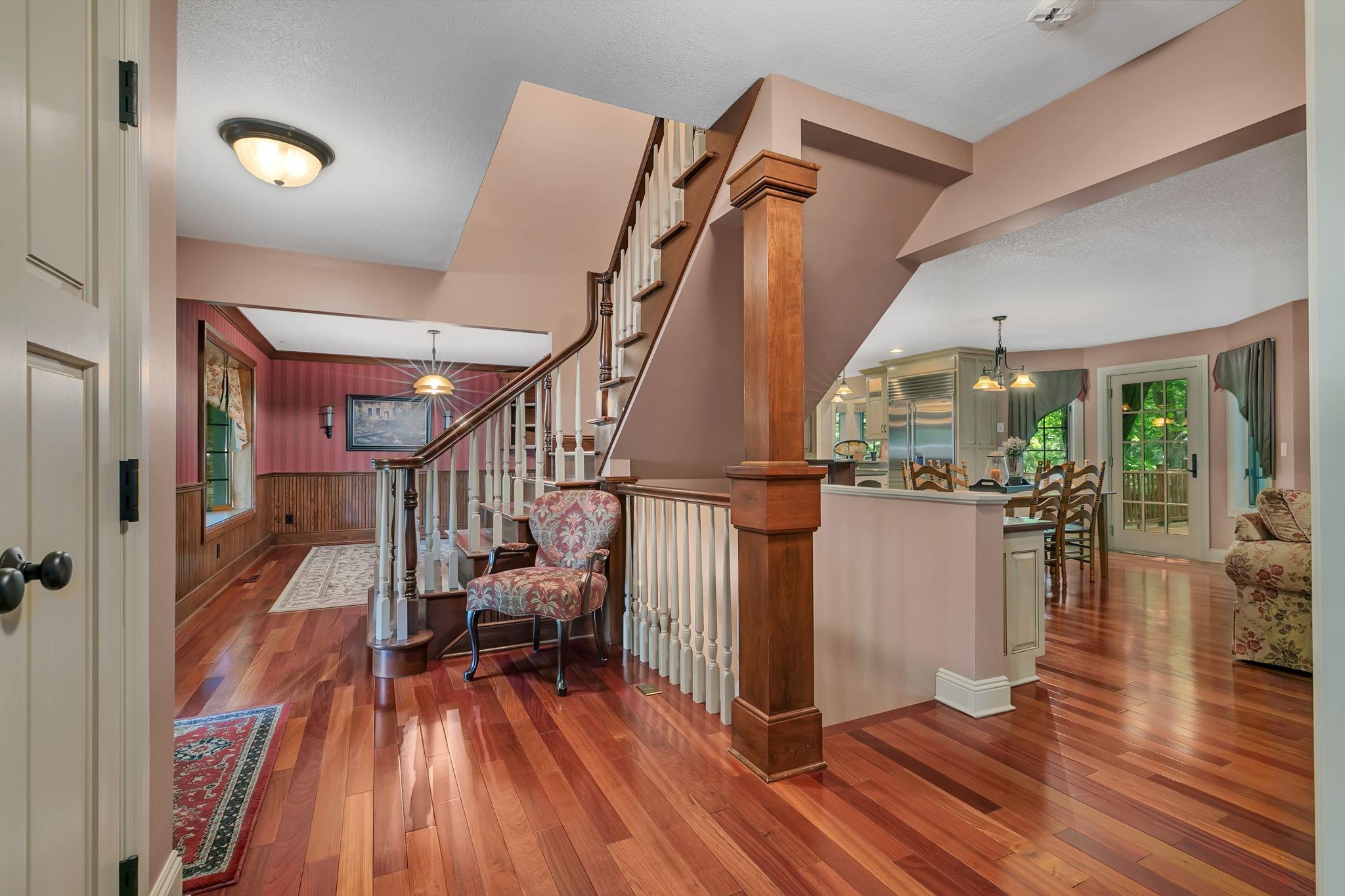 506 10th Street N