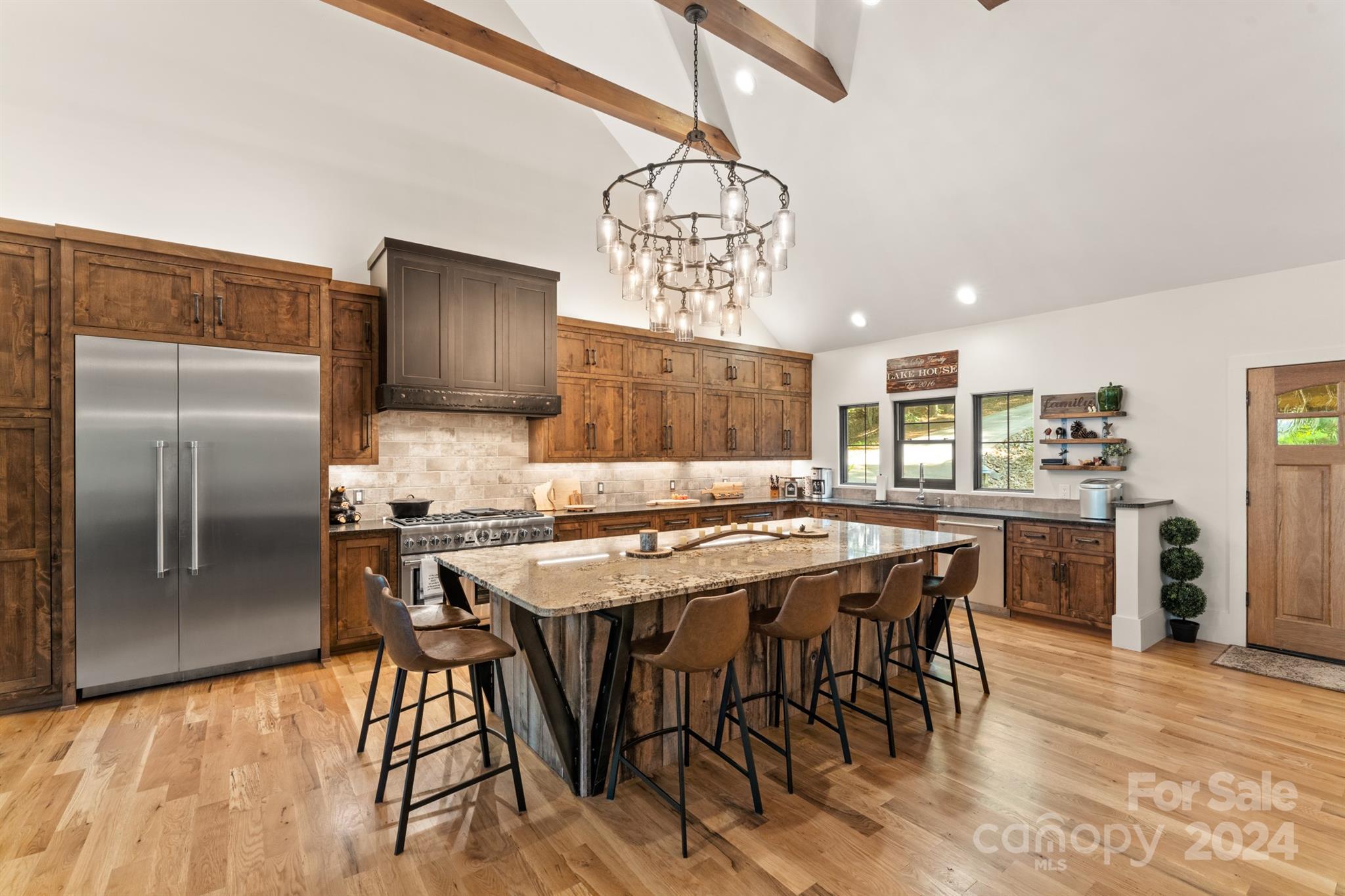 1610 Lillians Point Court