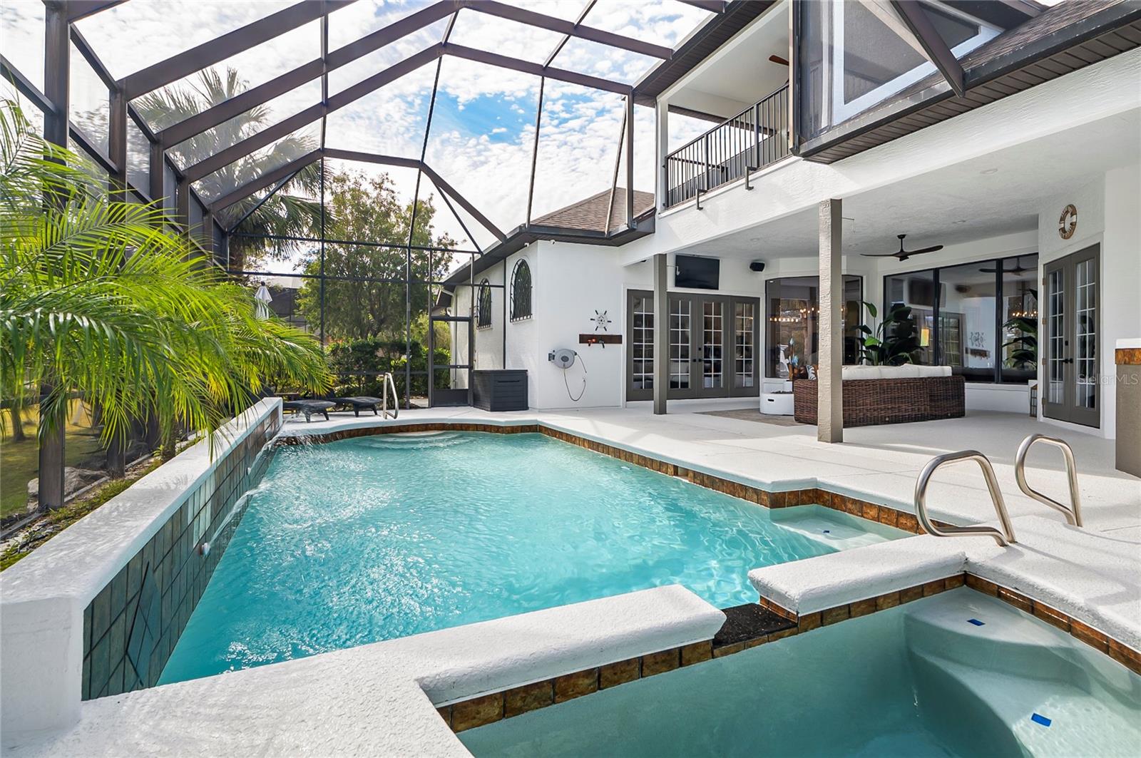 15 S Waterview Drive