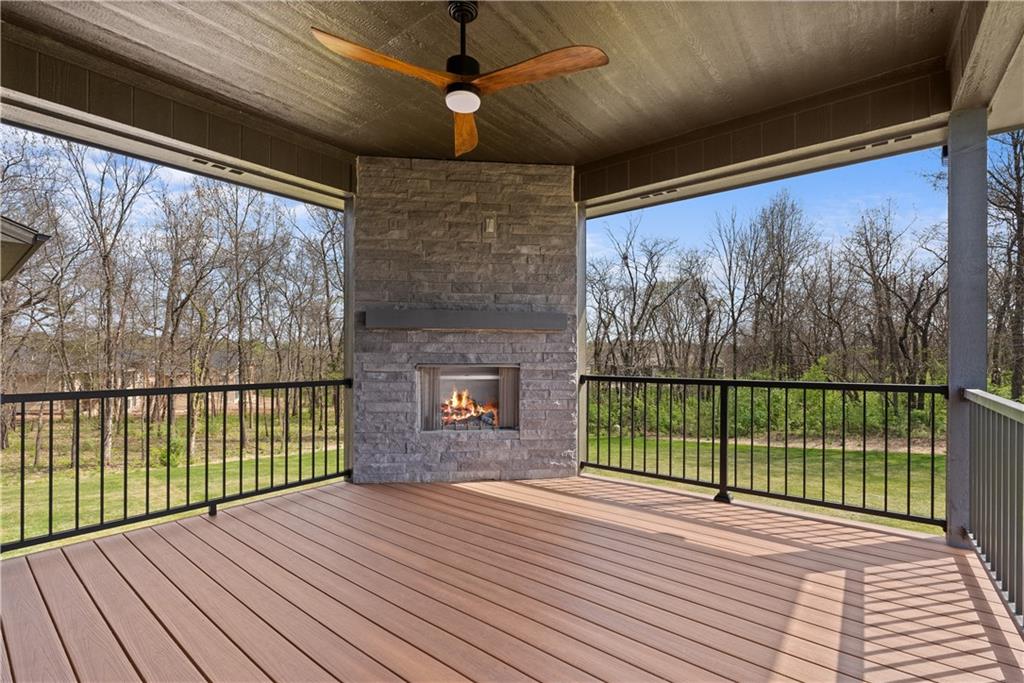 4 Broken Arrow Court