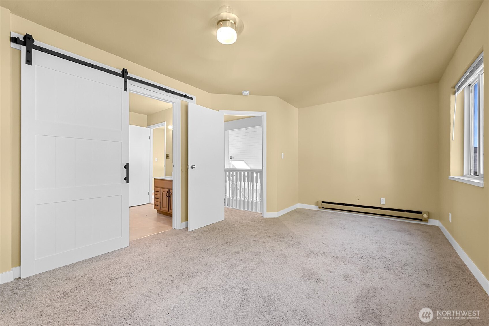 4482 Moresby Way