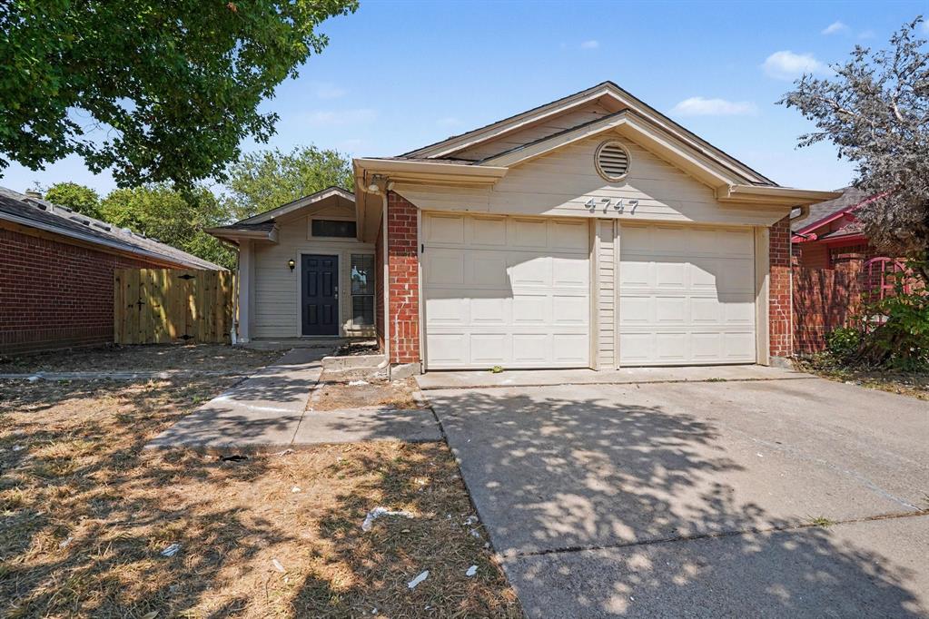 4747 Poppy Drive E