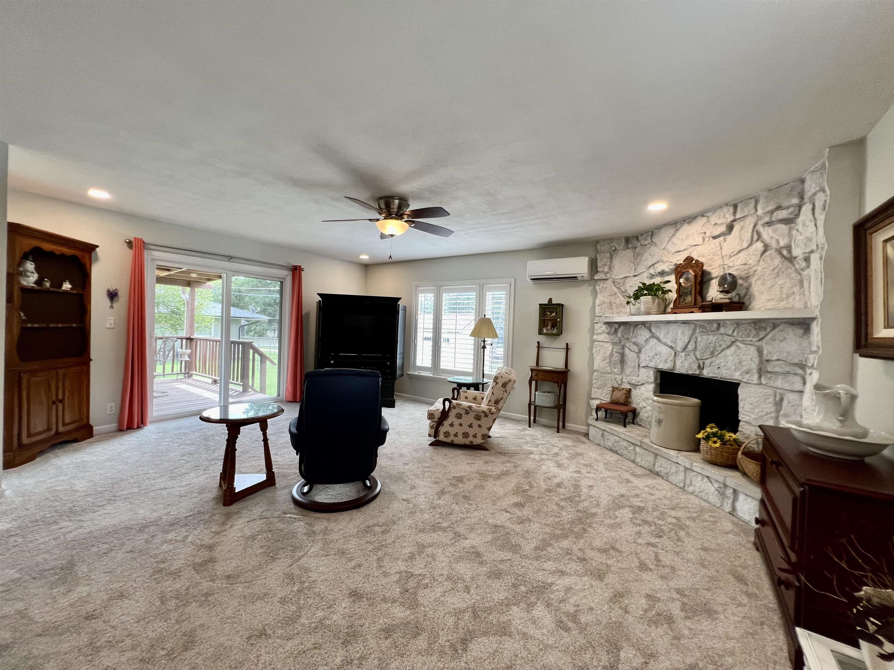 261 Greenway