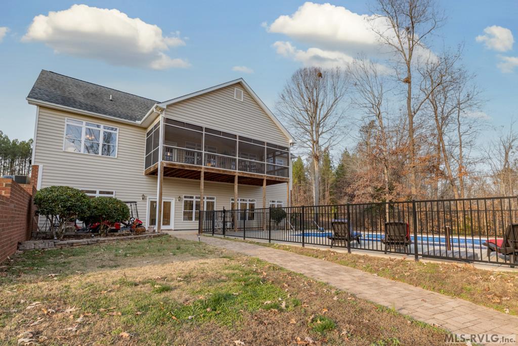 82 Portside Lane