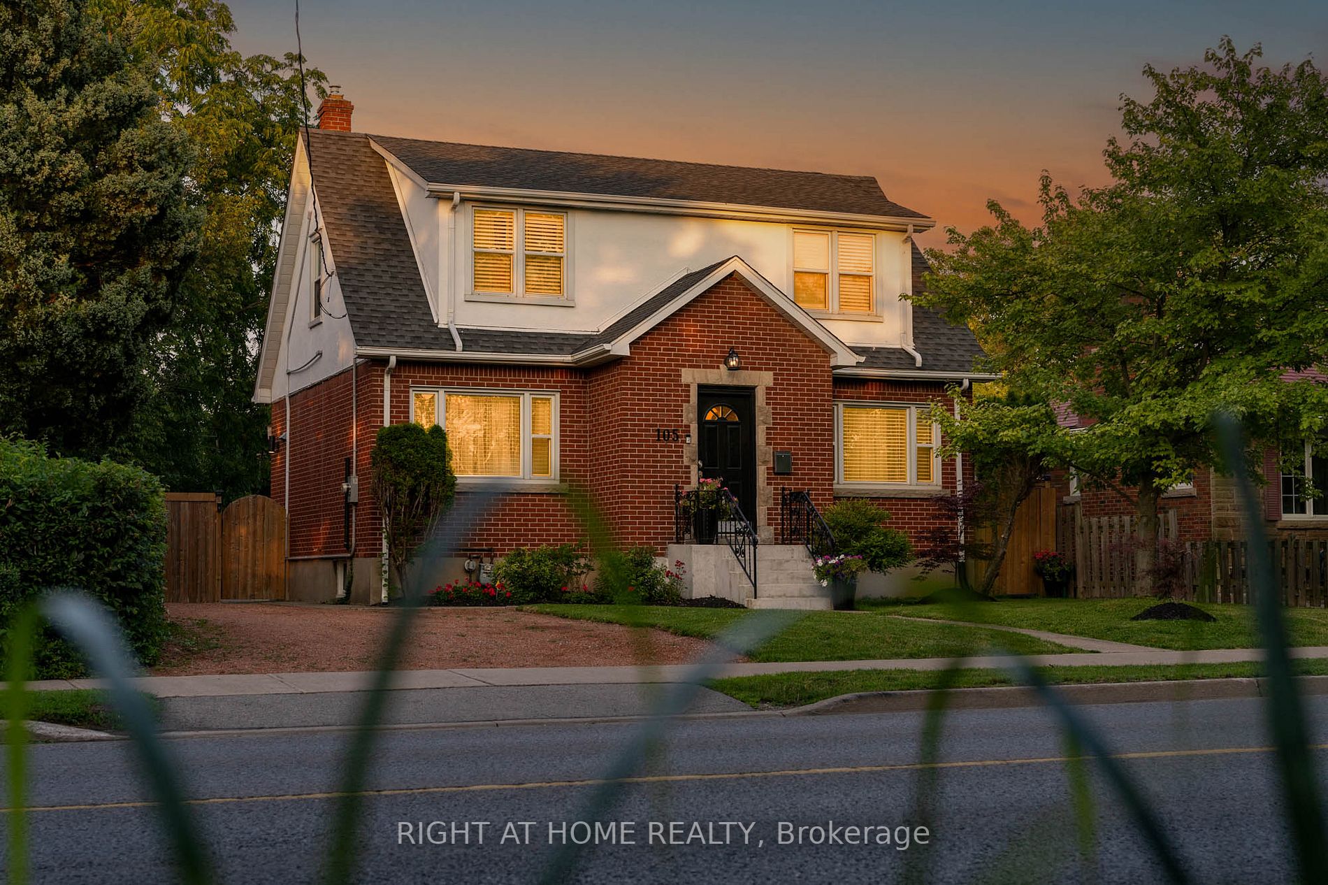 105 Glenridge Ave