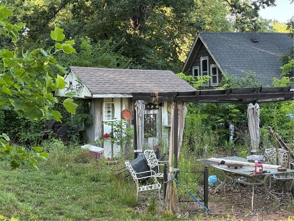 22 U Lake Shore Drive