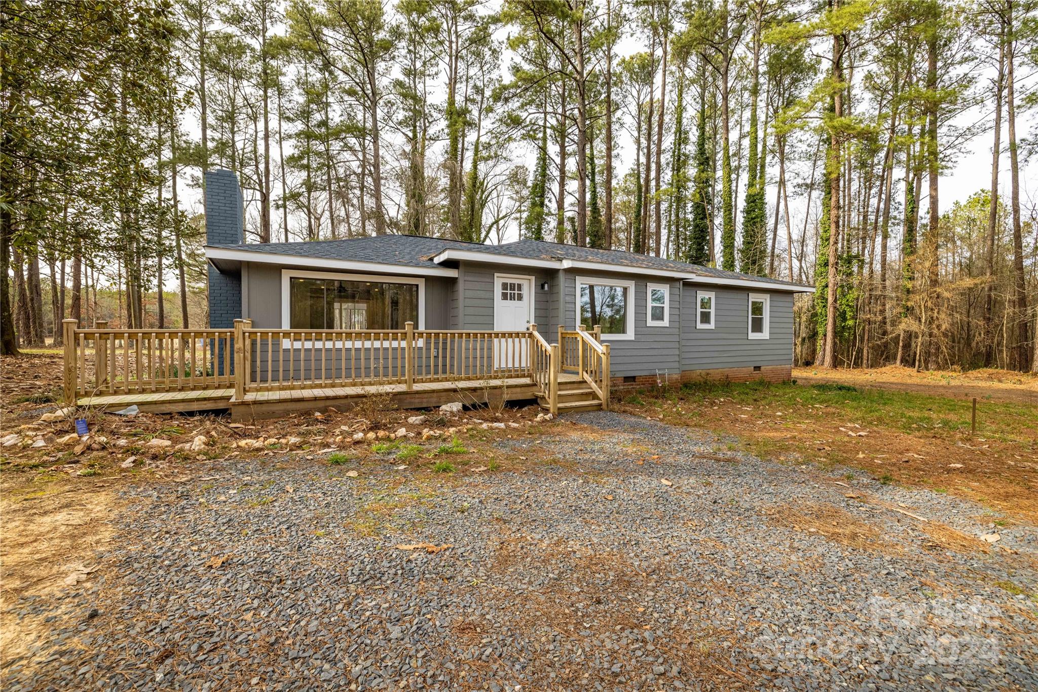 1284 Haywood Road