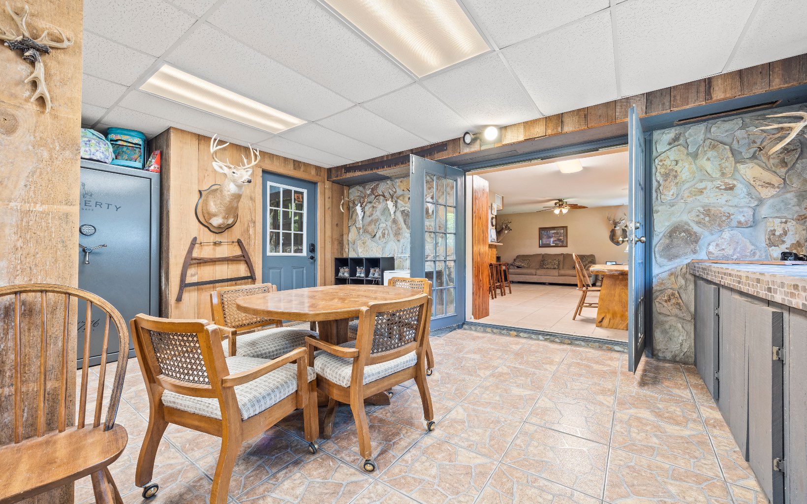 838 NW Banta Acres Rd