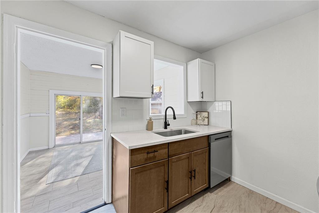 5631 Parkview Avenue