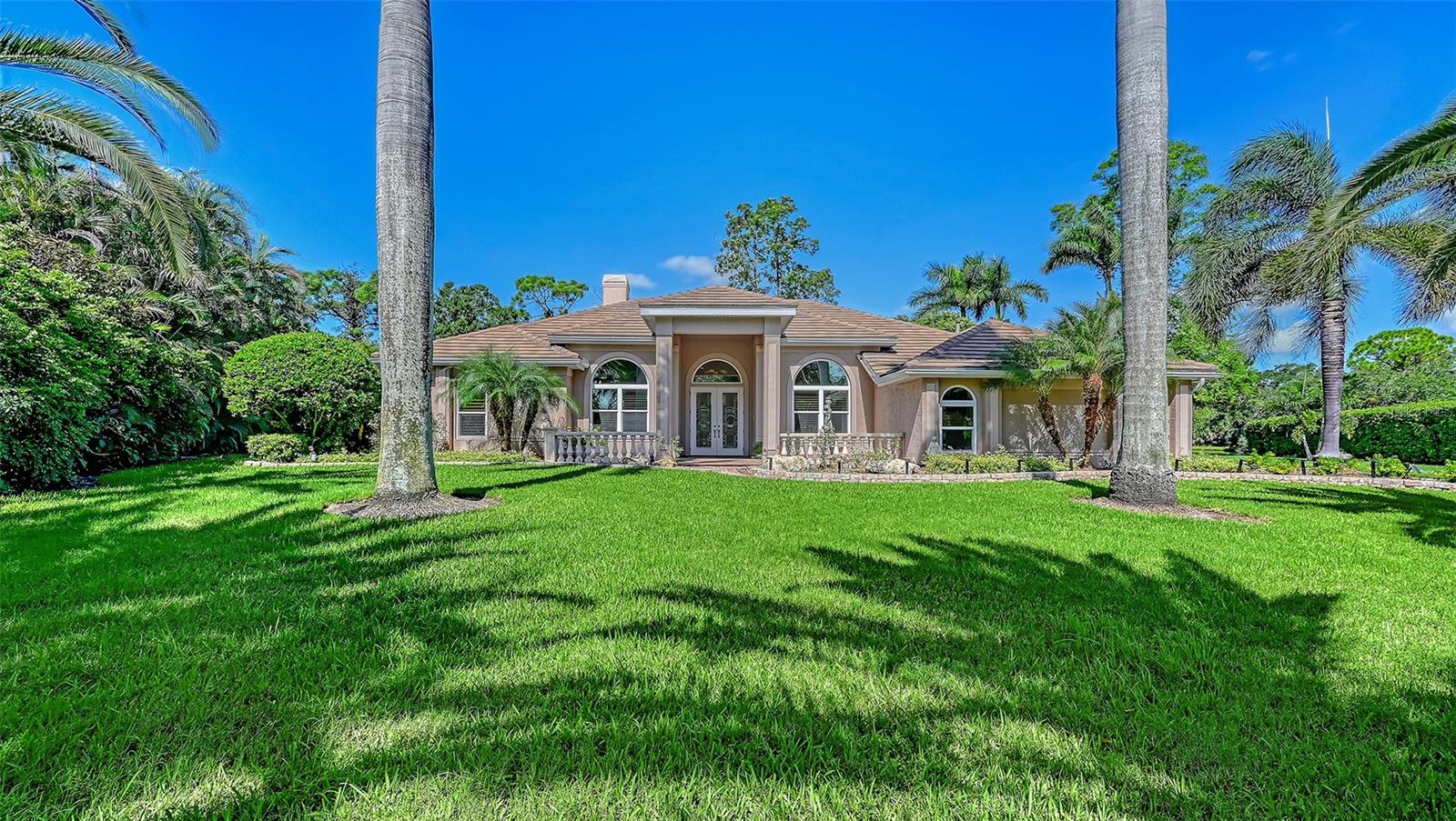 8866 Bloomfield Boulevard, Sarasota, FL
