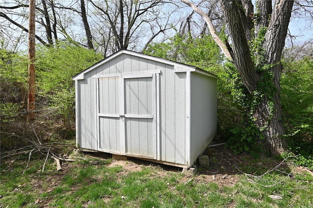 5142 N Corrington Avenue