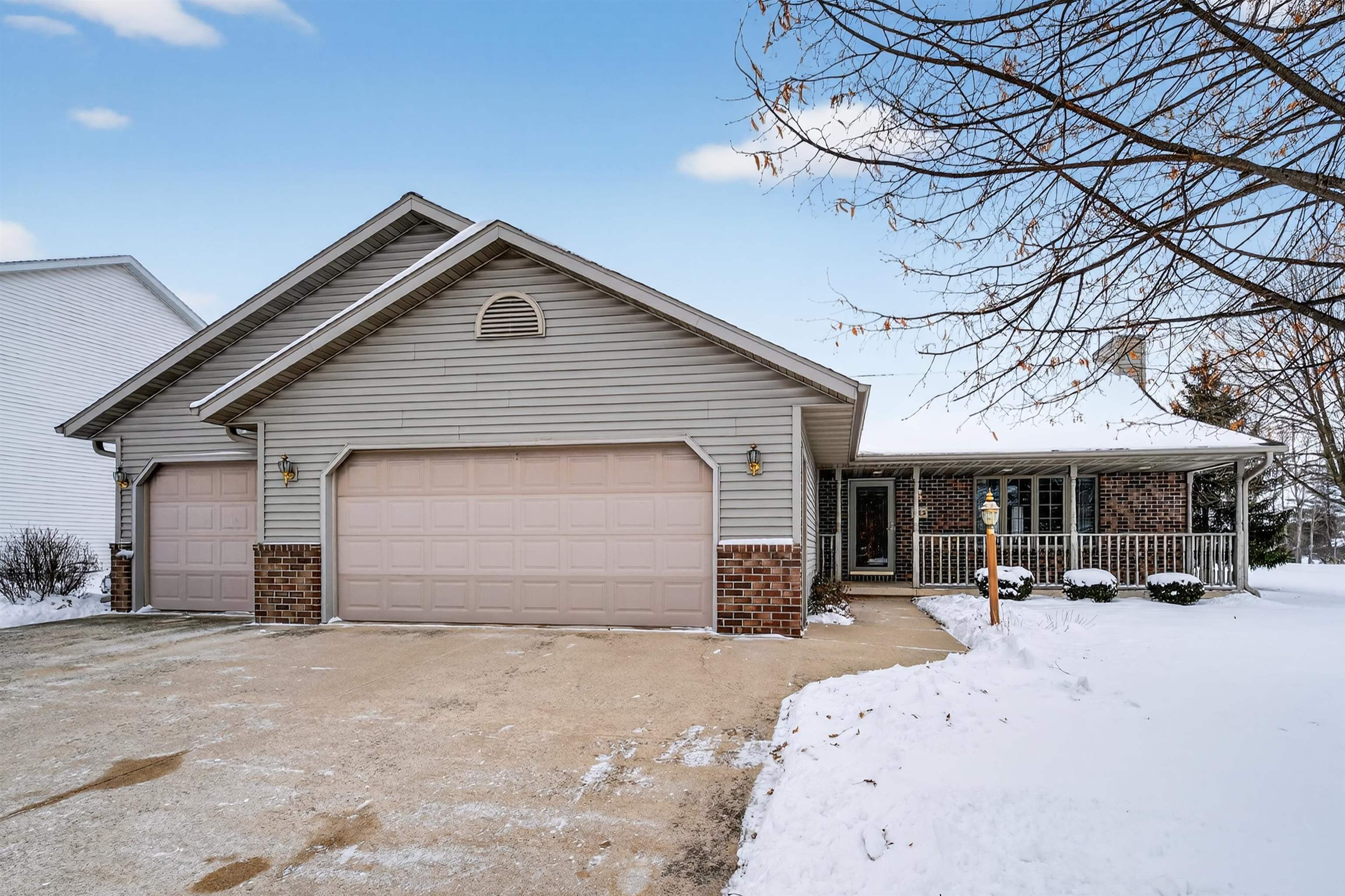 885 Driftwood Drive