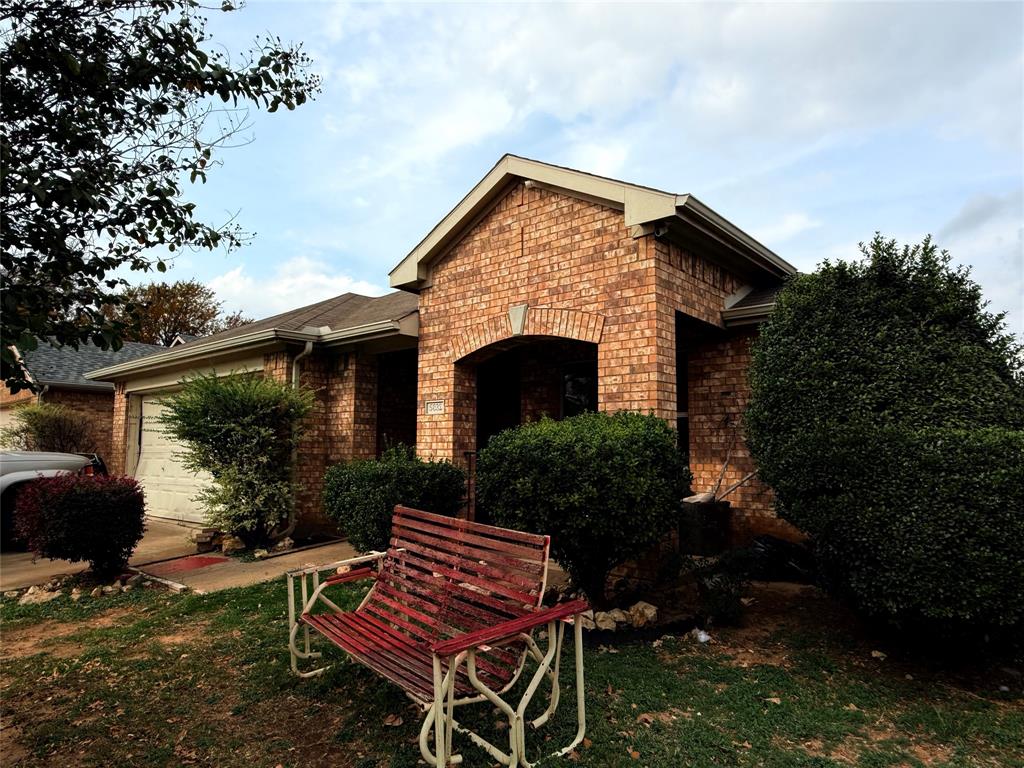 5832 World Champion Court