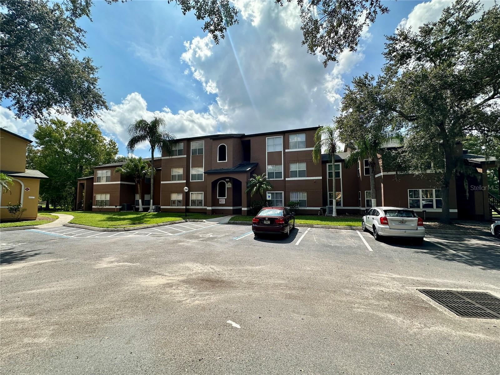 4504 Commander Drive 1835