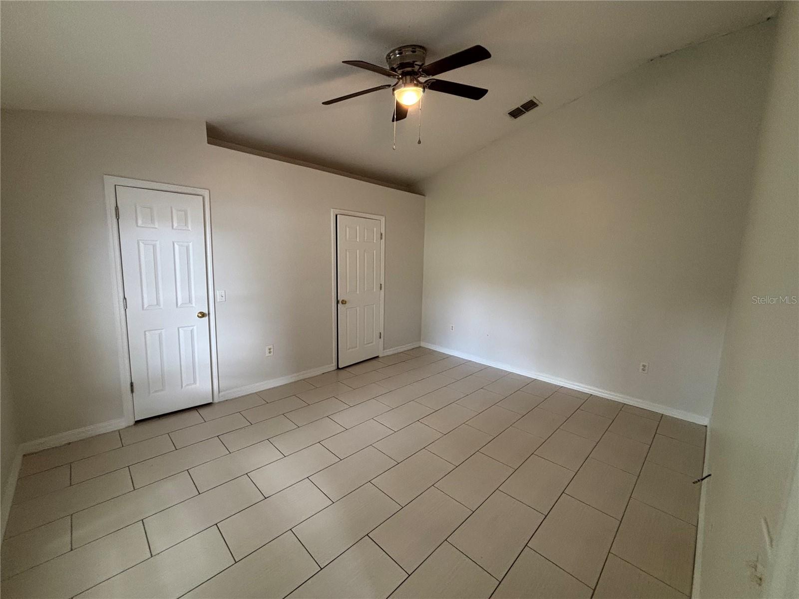 120 Spoonbill Court