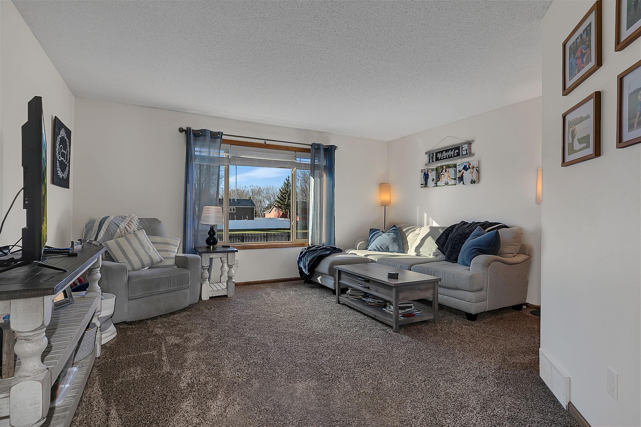 1083 Lawrence Circle