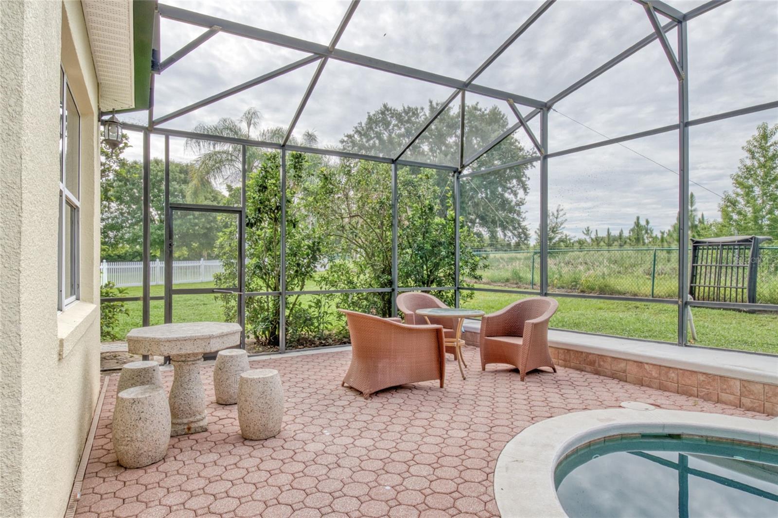 2924 Majestic Isle Drive