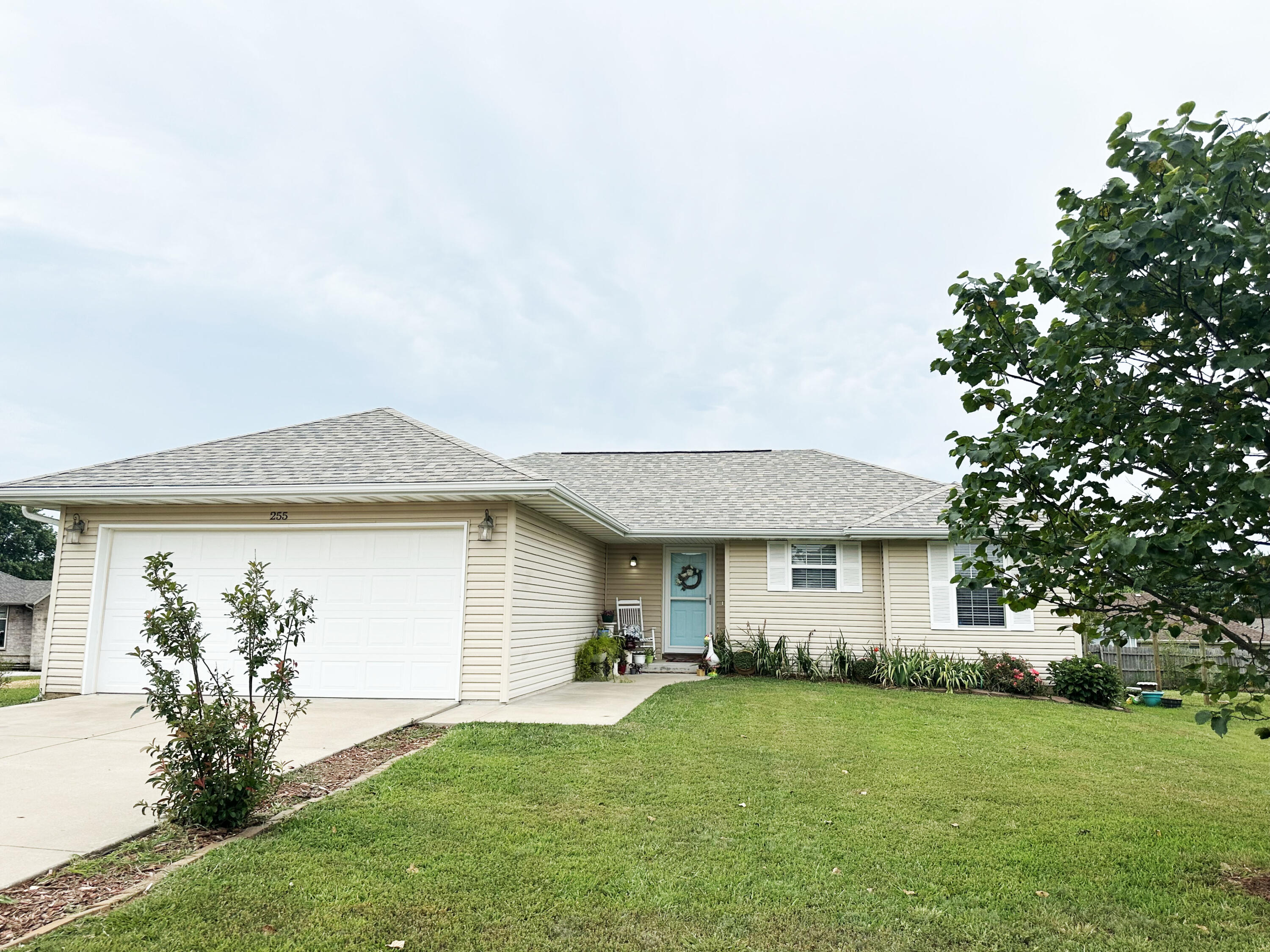 255 Maplewood Drive