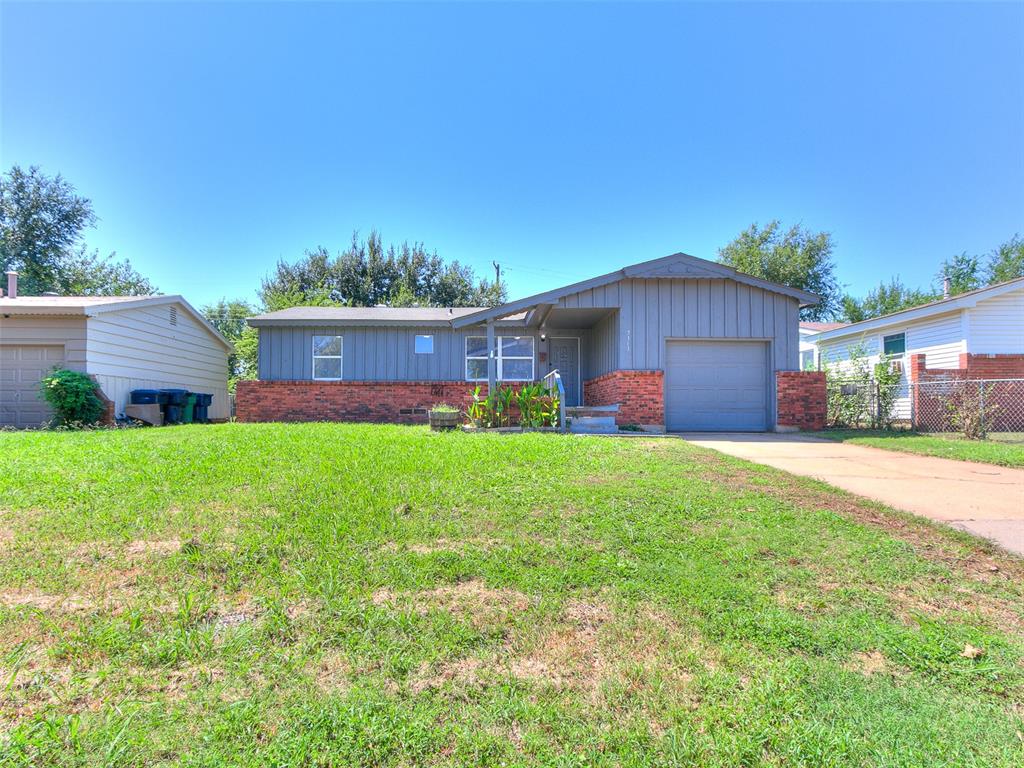 Gorgeous home in SE OKC, close to major highways, shopping, dining, and entertainment. Updated flooring, paint, and fixtures throughout this semi-open floor plan. This home is ready for you to make it your own!

Also should be able to transfer the current home warranty to new buyer.