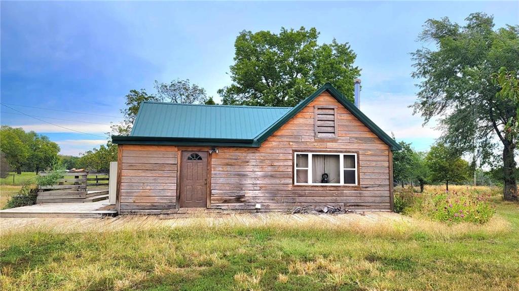 Residential for sale in Pleasanton, Kansas, 2455166