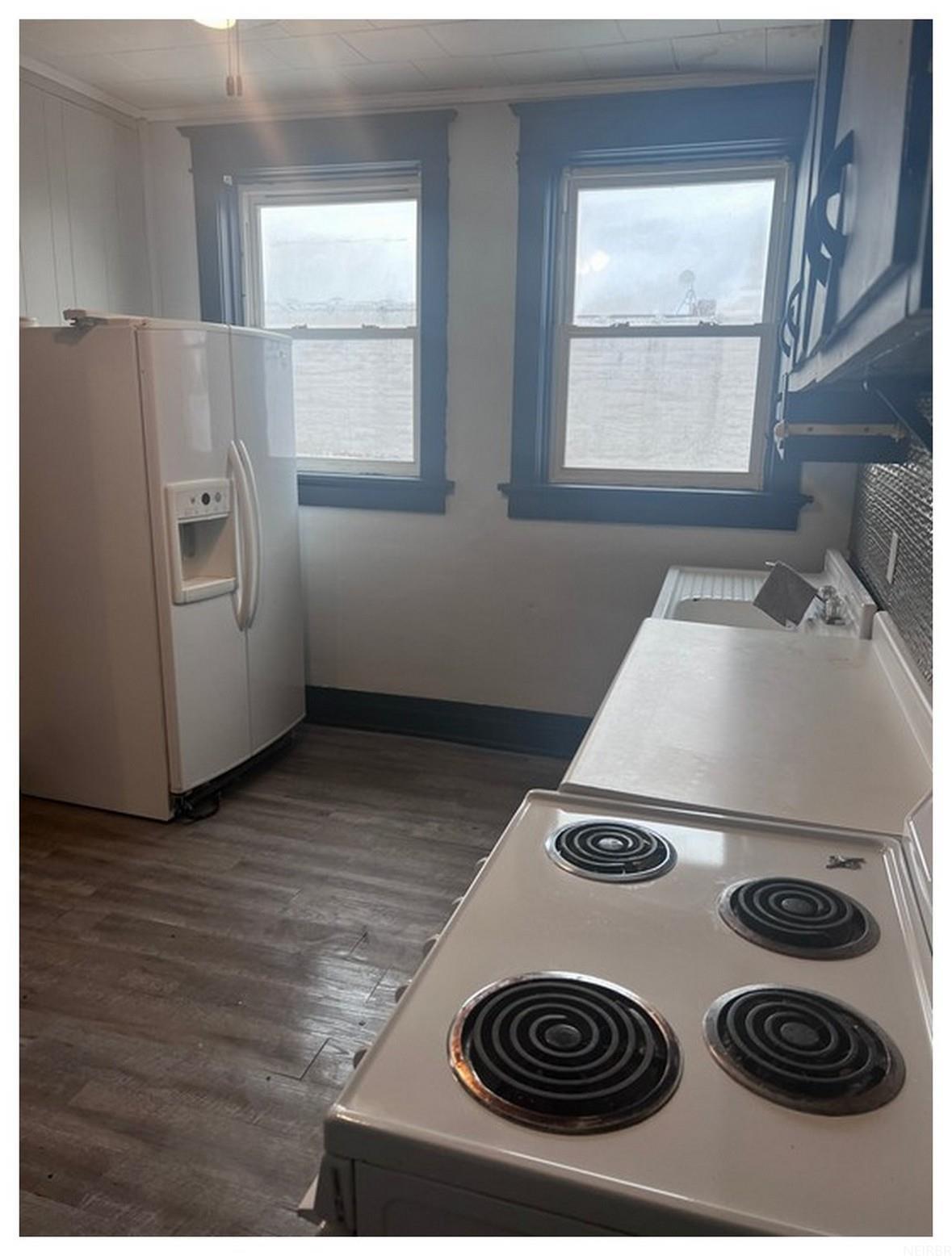 135 W Main Street 6